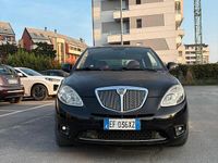 Usata Lancia Ypsilon 60 CV (44 kW) 2010 Nero Utilitaria