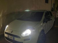 Usata Fiat Punto 75 CV (55 kW) 2015 Bianco Utilitaria