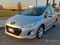 Usata Peugeot 308 Active 120 CV (88 kW) 2011 Grigio Berlina