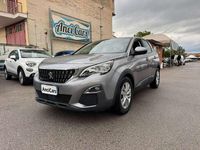 Usata Peugeot 3008 Business-Line 120 CV (88 kW) 2017 Argento SUV