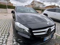 Begagnad Mercedes A180 109 HK (80 kW) 2015 Svart Sedan