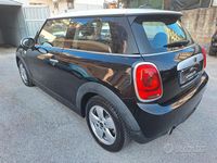 Usata Mini Cooper D 115 CV (84 kW) 2014 Nero Utilitaria