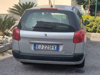 Usata Peugeot 207 Active 92 CV (67 kW) 2011 Argento Station wagon