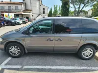 Usata Chrysler Grand Voyager 143 CV (105 kW) 2008 Grigio Monovolume
