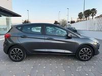 Usata Ford Fiesta 75 CV (55 kW) 2020 Grigio Utilitaria