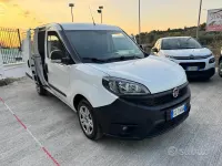 Usata Fiat Doblò Business 120 CV (88 kW) 2021 Bianco Monovolume