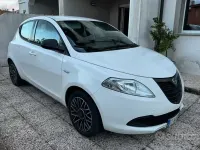 Usata Lancia Ypsilon 69 CV (50 kW) 2014 Bianco Utilitaria