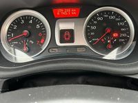 Brugt Renault Clio II 75 HK (55 kW) 2010 Grå Hatchback