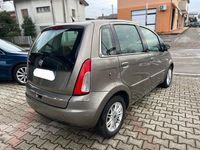 Usata Lancia Musa 95 CV (69 kW) 2008 Oro Monovolume