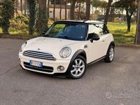Usata Mini Cooper D 109 CV (80 kW) 2009 Bianco Utilitaria