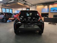 Usata Toyota Aygo X Trend 72 CV (52 kW) 2022 Verde SUV