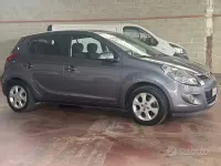 Usata Hyundai i20 Edition 78 CV (57 kW) 2012 Grigio Utilitaria