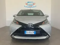 Usata Toyota Aygo X-wave 69 CV (50 kW) 2015 Argento Utilitaria