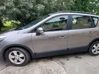 Käytetty Renault Scenic E-Tech 110 HP (80 kW) 2015 Harmaa Tila-auto