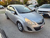 Gebraucht Opel Corsa 95 PS (69 kW) 2011 Silber Kleinwagen