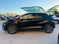 Usata Renault Captur 110 CV (80 kW) 2018 Nero SUV