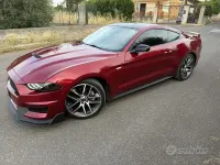 Usata Ford Mustang 291 CV (214 kW) 2022 Rosso