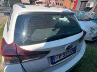 Usata Toyota Auris Touring Sports Lounge 99 CV (72 kW) 2019 Bianco Station wagon