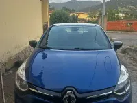 Second-hand Renault Clio IV 90 CP (66 kW) 2018 Albastru Hatchback