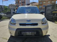 Usata Kia Soul 125 CV (91 kW) 2011 Beige SUV