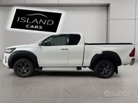 Usata Toyota HiLux Lounge 150 CV (110 kW) 2021 Bianco Pick-up