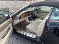 Usata Jaguar XKR S 396 CV (291 kW) 2004 Nero Cabrio