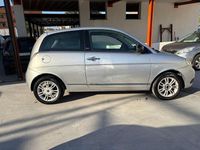 Usata Lancia Ypsilon 77 CV (56 kW) 2011 Argento Utilitaria