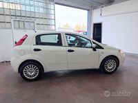 Usata Fiat Punto Lounge 85 CV (62 kW) 2015 Giallo Utilitaria