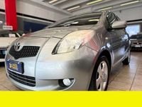 usata Toyota Yaris 1.3 5 porte SOLO 89.000 KM