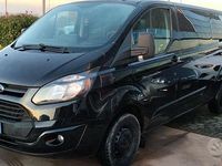 Usata Ford Transit Custom Trend 104 CV (76 kW) 2017 Nero Station wagon