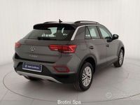 Usata VW T-Roc Life 150 CV (110 kW) 2023 Grigio SUV