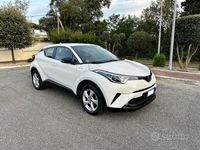 Usata Toyota C-HR Business Edition 98 CV (72 kW) 2019 Bianco SUV