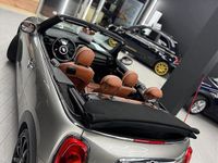 Usata Mini Cooper Cabriolet Hype 116 CV (85 kW) 2016 Cabrio