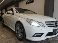 Usata Mercedes E250 Avantgarde 204 CV (150 kW) 2011 Bianco Coupé