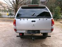 Usata Mitsubishi L200 Invite 136 CV (100 kW) 2010 Argento Pick-up