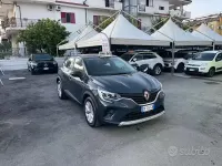 Usata Renault Captur Zen 101 CV (74 kW) 2022 Blu SUV