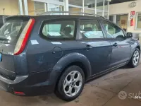 Käytetty Ford Focus 109 HP (80 kW) 2010 Ruskea Farmari