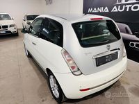 Usata Lancia Ypsilon 95 CV (69 kW) 2010 Bianco Utilitaria