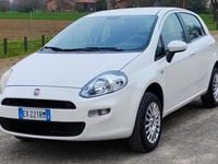 Usata Fiat Punto Lounge 77 CV (56 kW) 2015 Bianco Utilitaria
