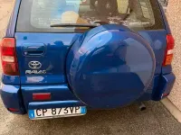 Usata Toyota RAV4 136 CV (100 kW) 2004 Blu SUV