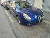 Usata Alfa Romeo Giulietta Exclusive 105 CV (77 kW) 2013 Bluazzurro Utilitaria