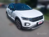 Usata VW T-Roc Style 150 CV (110 kW) 2023 Bianco SUV