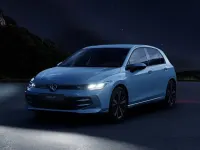 Nuova VW Golf VIII Edition 116 CV (85 kW) 2026 Crystal ice blue metallizzato Berlina
