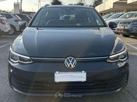 Nuova VW Golf VIII Life 110 CV (80 kW) 2026 Gray Station wagon