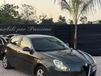 Usata Alfa Romeo Giulietta Distinctive 105 CV (77 kW) 2011 Grigio Utilitaria