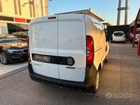 Usata Fiat Doblò Lounge 95 CV (69 kW) 2019 Bianco Monovolume