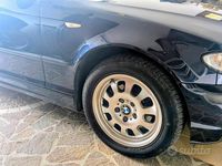 Begagnad BMW 318 Efficient Dynamics 2003 Blå Kombi