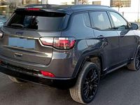 Usata Jeep Compass 241 CV (177 kW) 2023 Grigio SUV