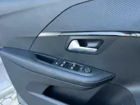 Usata Peugeot 208 Allure 101 CV (74 kW) 2025 Grigio Utilitaria