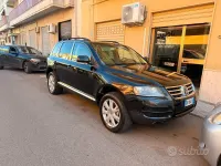 Usata VW Touareg 224 CV (164 kW) 2006 Nero SUV